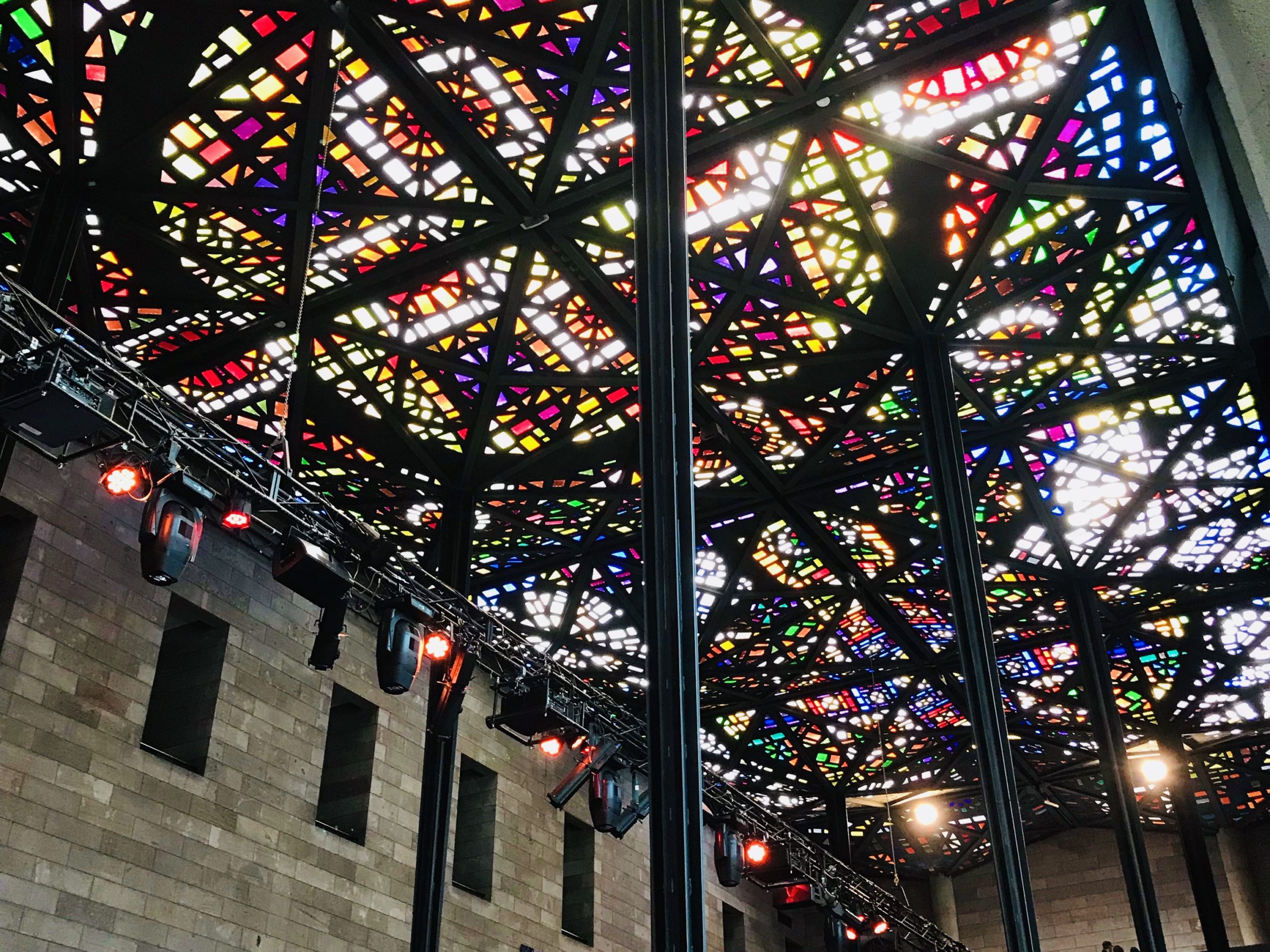 メルボルン 美術館 オーストラリア 観光 おすすめ、ステンドグラス